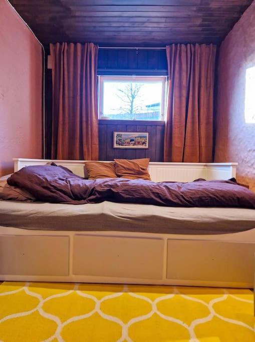 Cosy Ground Floor Apartment With Three Bedrooms Берген Екстериор снимка